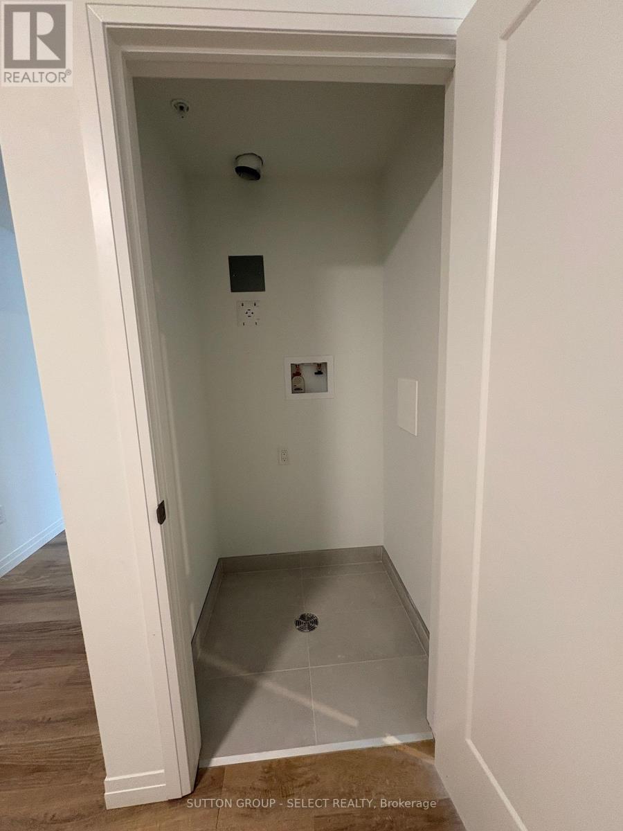 220 - 351 Hill Street, London East, Ontario  N6B 2M1 - Photo 5 - X12643310