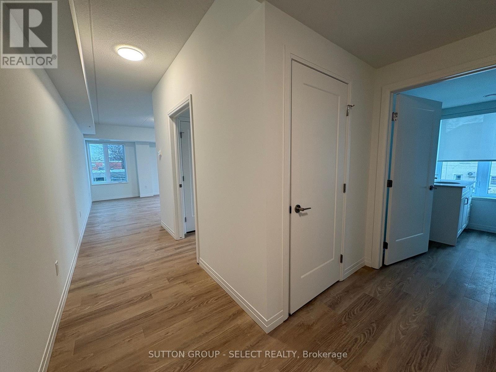 220 - 351 Hill Street, London East, Ontario  N6B 2M1 - Photo 9 - X12643310