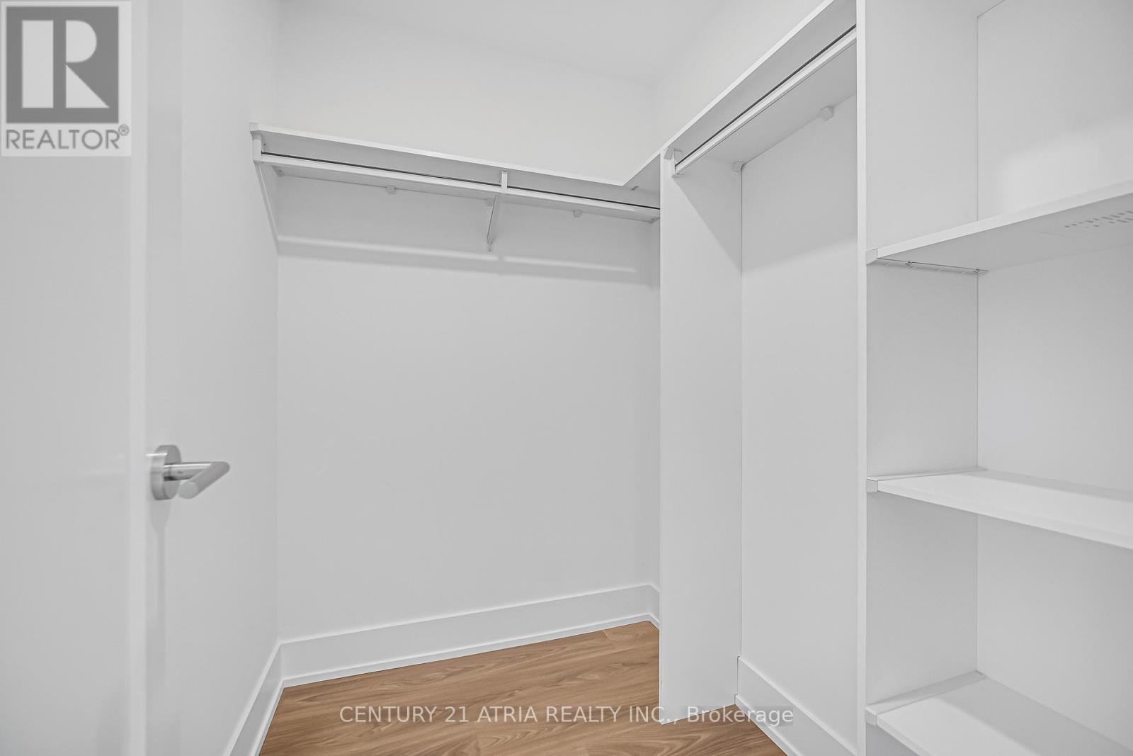 702 - 259 The Kingsway, Toronto, Ontario  M9A 0G2 - Photo 21 - W12595948