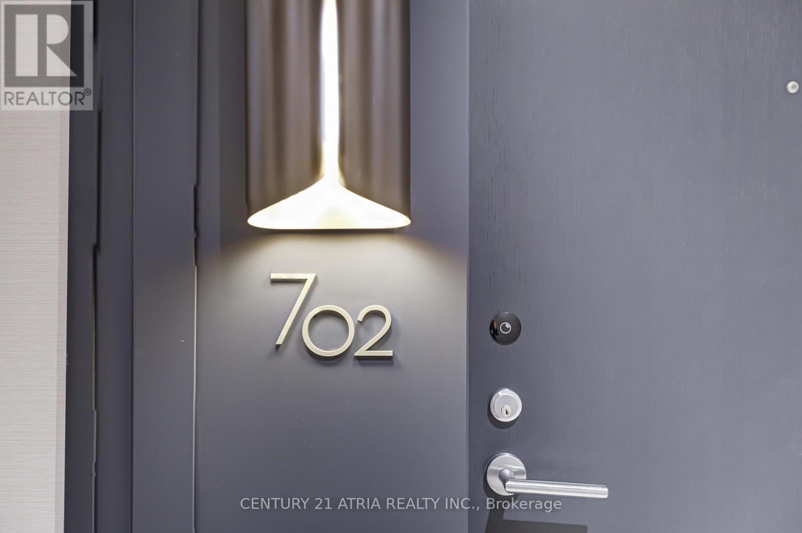 702 - 259 The Kingsway, Toronto, Ontario  M9A 0G2 - Photo 3 - W12595948