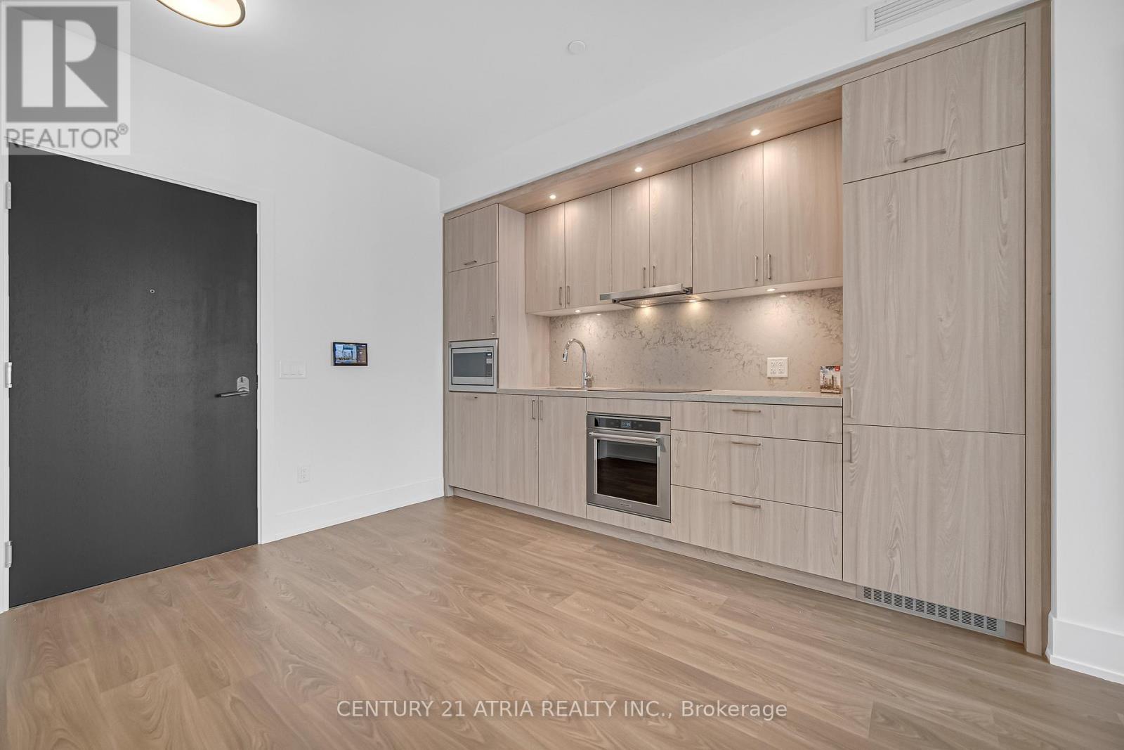 702 - 259 The Kingsway, Toronto, Ontario  M9A 0G2 - Photo 8 - W12595948