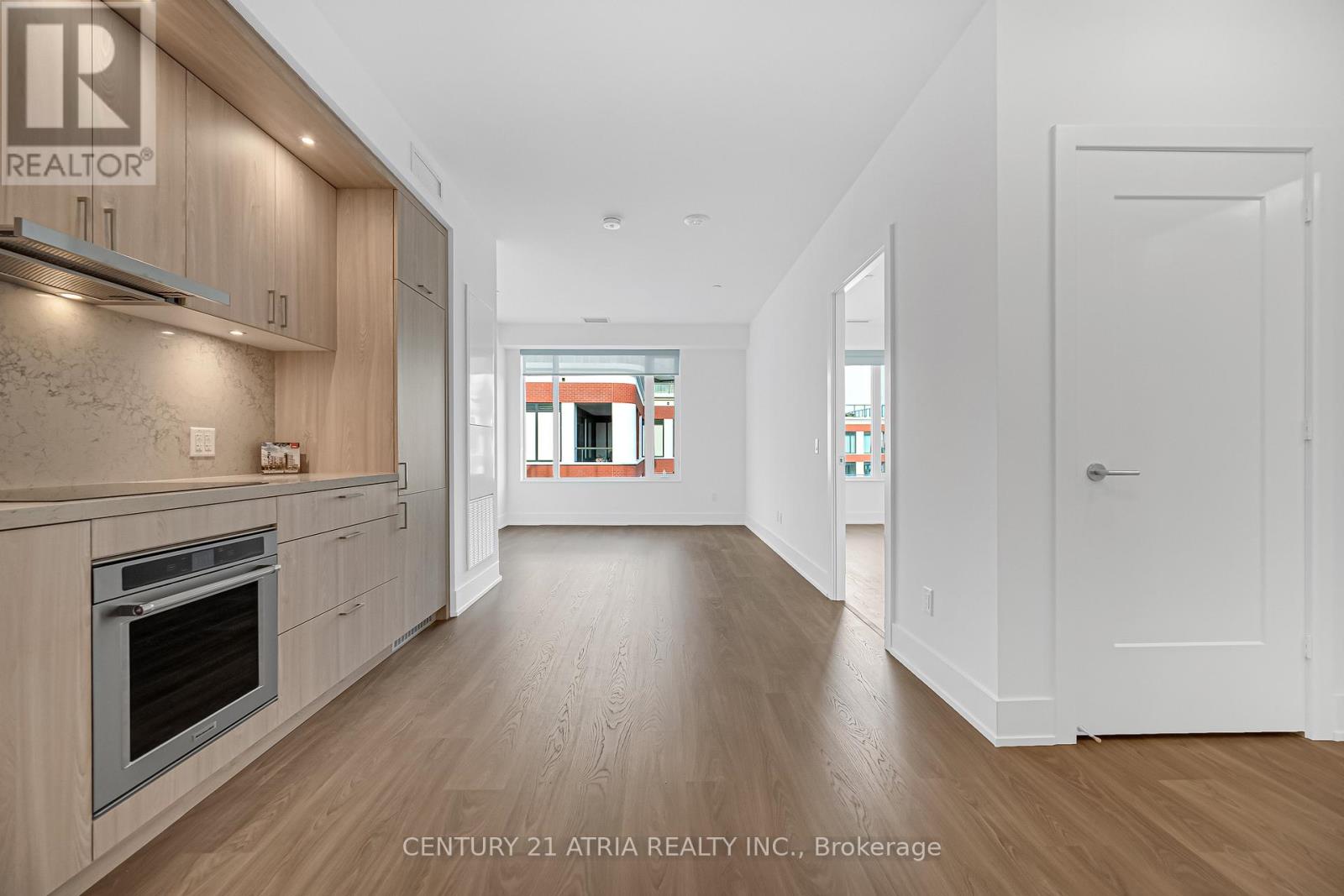 702 - 259 THE KINGSWAY, Toronto, Ontario