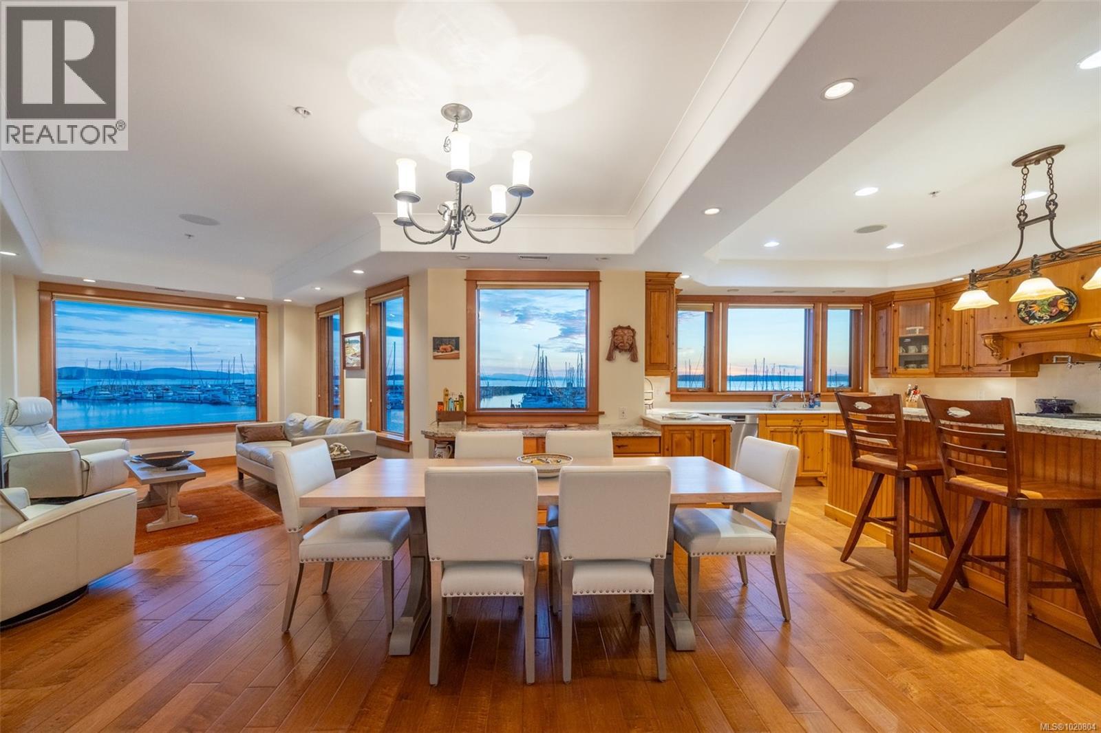 101 9949 Third St, Sidney, British Columbia  V8L 3B1 - Photo 5 - 1020804