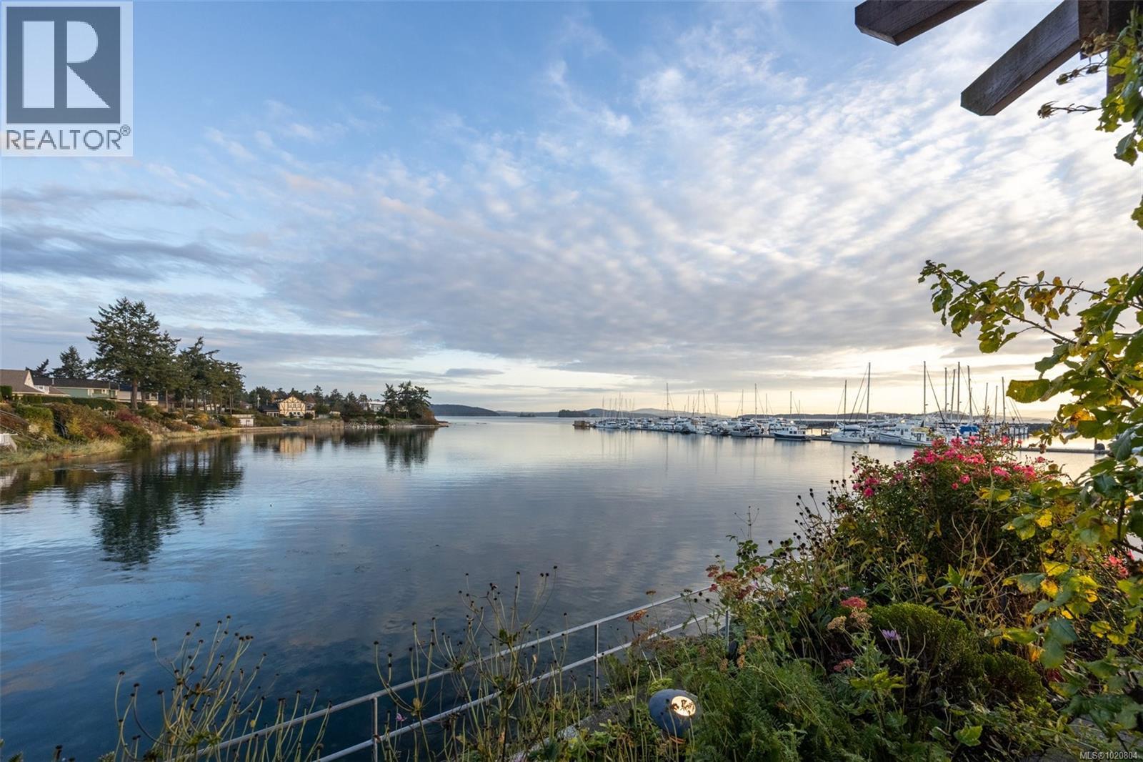 101 9949 Third St, Sidney, British Columbia  V8L 3B1 - Photo 60 - 1020804