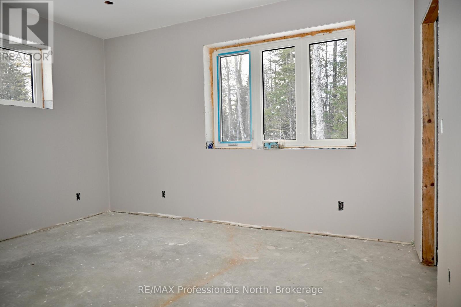 121 Loon Lake Road, Magnetawan, Ontario  P0A 1Z0 - Photo 13 - X12643326