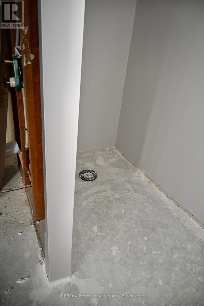 121 Loon Lake Road, Magnetawan, Ontario  P0A 1Z0 - Photo 29 - X12643326