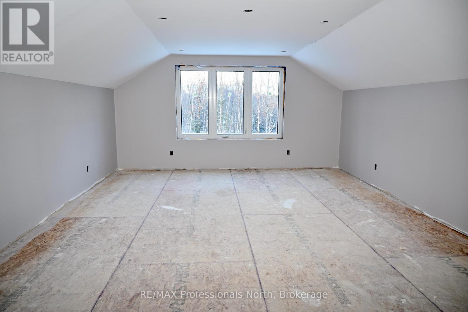 121 Loon Lake Road, Magnetawan, Ontario  P0A 1Z0 - Photo 34 - X12643326