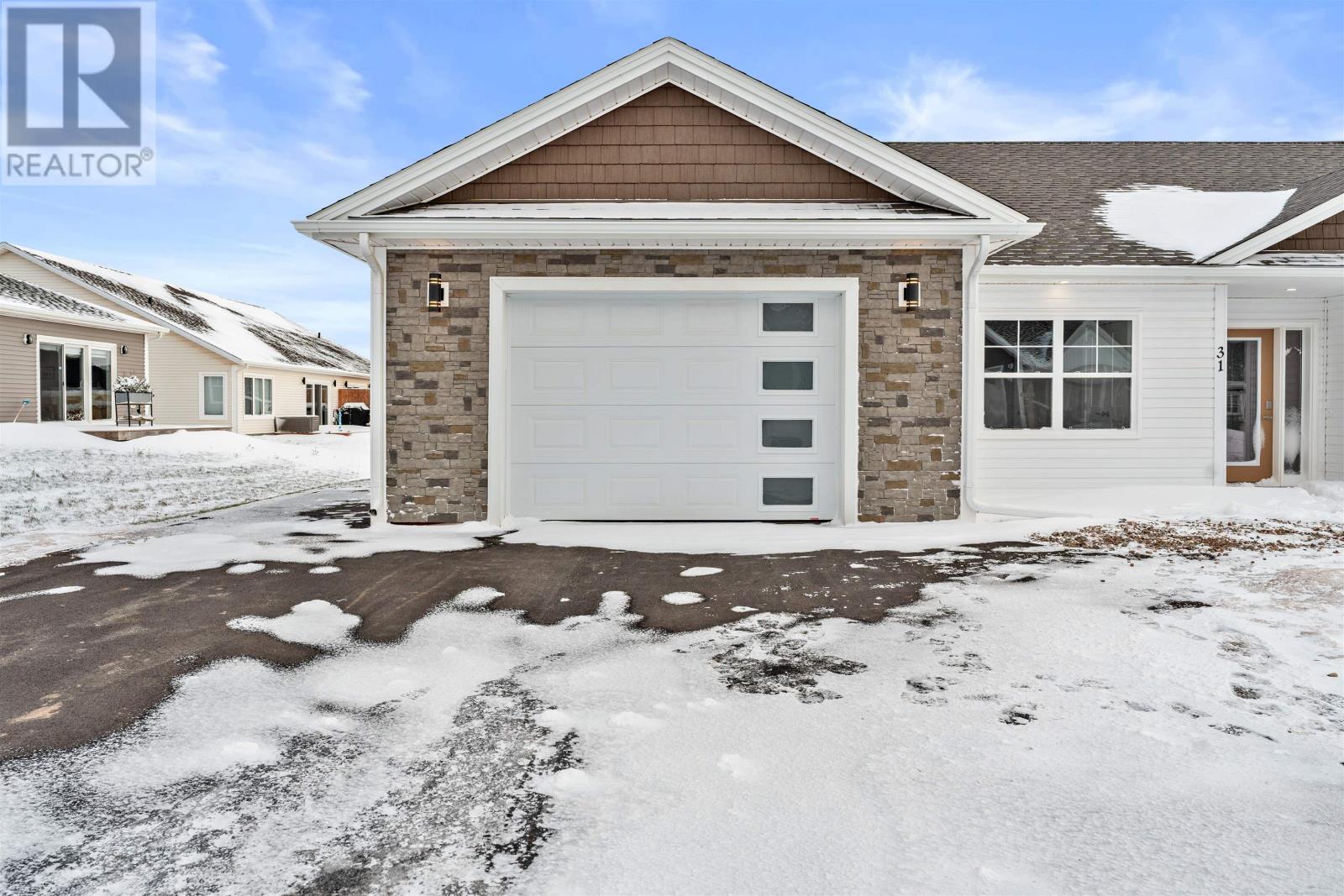 31 Loggie Drive, Summerside, Prince Edward Island  C1N 0N9 - Photo 3 - 202529518