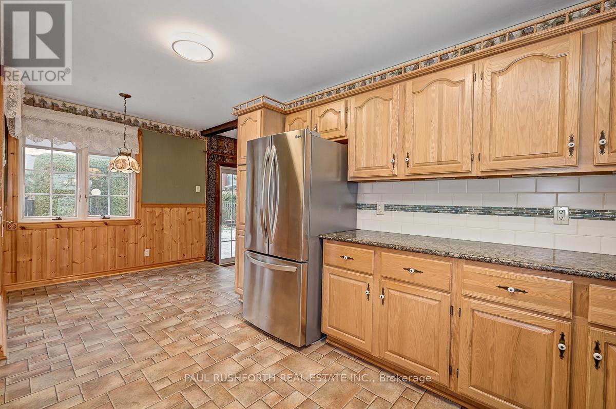 6 Roundhay Drive, Ottawa, Ontario  K2G 1B5 - Photo 10 - X12574502