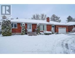 6 ROUNDHAY DRIVE, Ottawa, Ontario