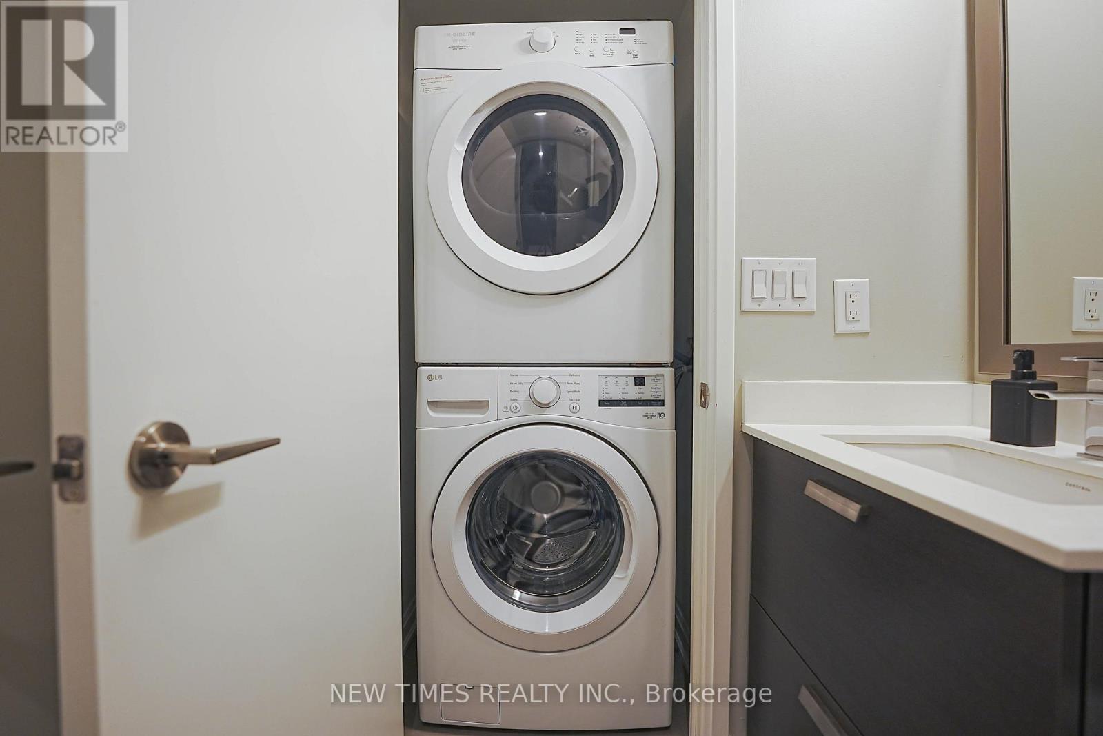 4202 - 9 Bogert Avenue, Toronto, Ontario  M2N 0H3 - Photo 21 - C12643308