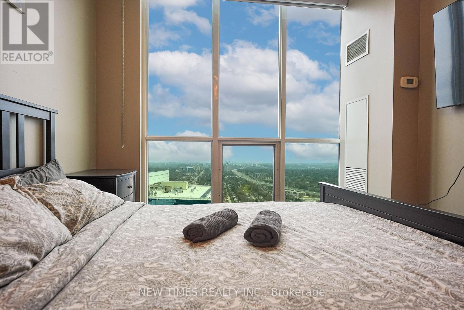 4202 - 9 Bogert Avenue, Toronto, Ontario  M2N 0H3 - Photo 7 - C12643308