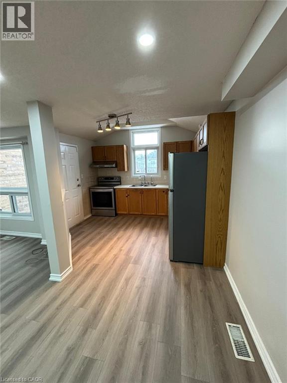 147 Activa Avenue, Kitchener, Ontario  N2E 3T3 - Photo 6 - 40794501