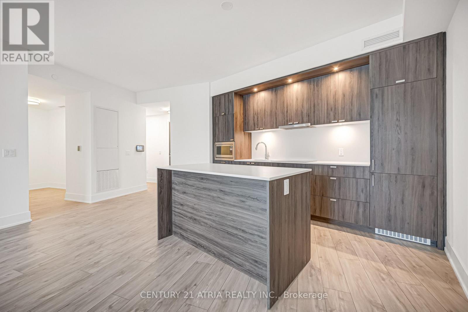 418 - 259 The Kingsway, Toronto, Ontario  M9A 0G2 - Photo 8 - W12541760