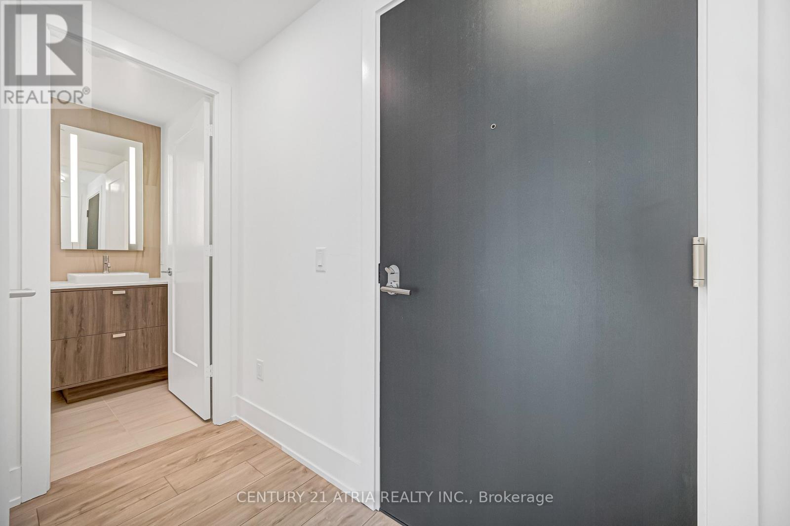 418 - 259 The Kingsway, Toronto, Ontario  M9A 0G2 - Photo 4 - W12541760