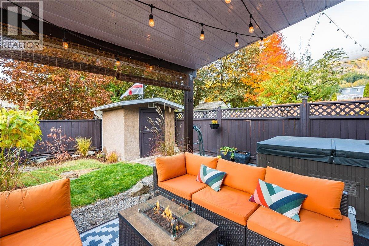 3395 Laurel Crescent, Trail, British Columbia  V1R 4M9 - Photo 6 - 10366366