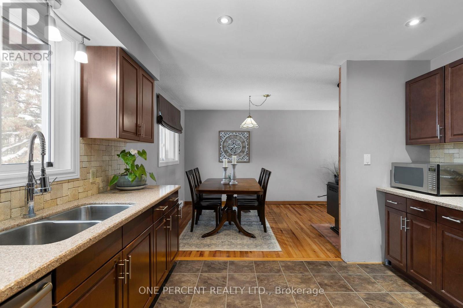 268 Mississaga Street W, Orillia, Ontario  L3V 3B8 - Photo 11 - S12643344