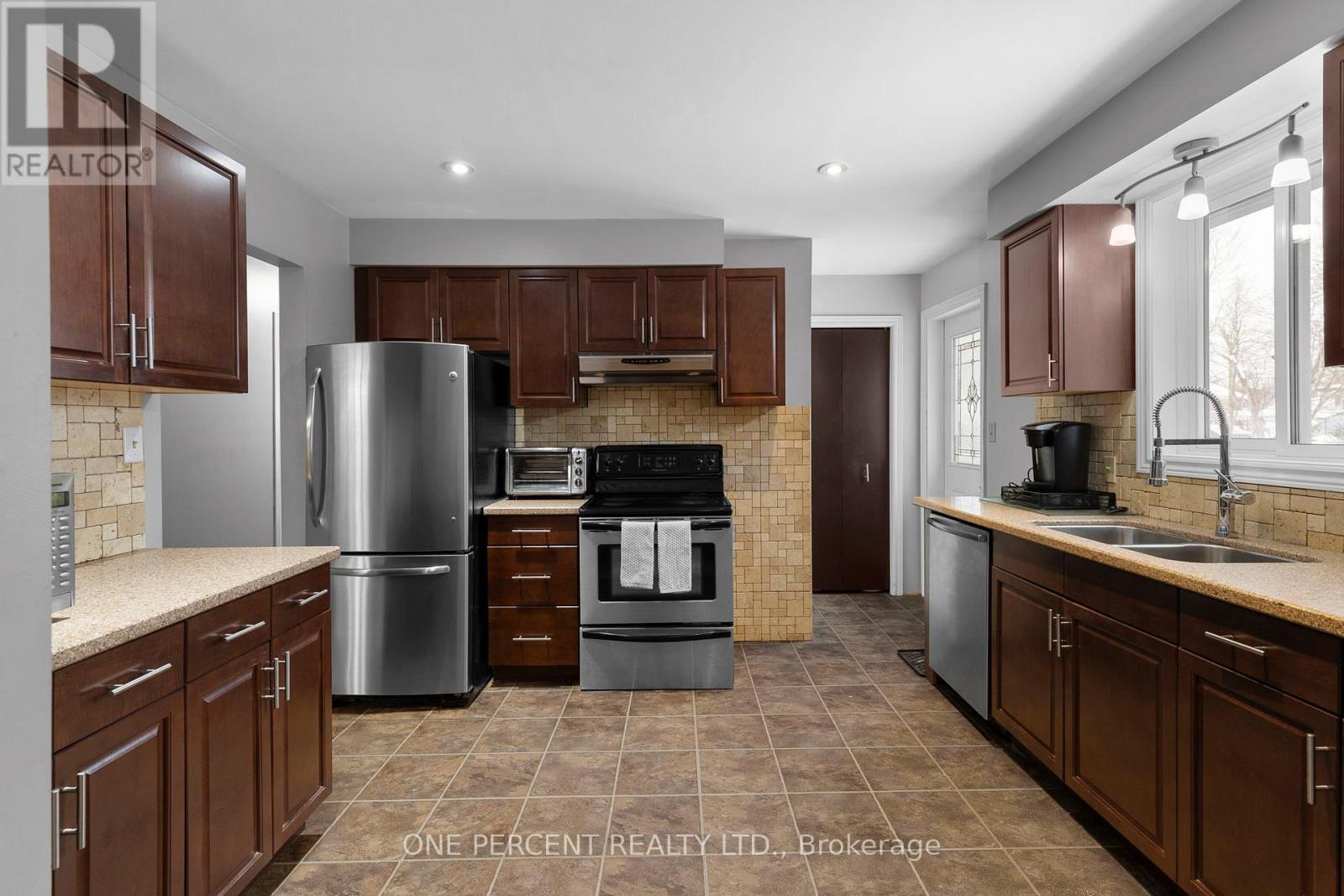 268 Mississaga Street W, Orillia, Ontario  L3V 3B8 - Photo 9 - S12643344