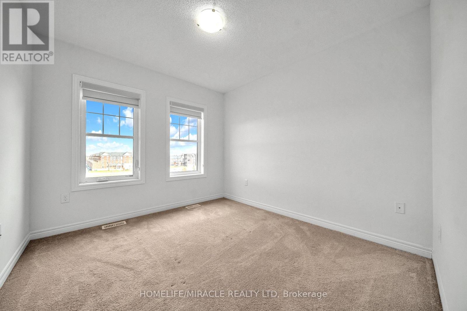 15 Finegan Circle, Brampton, Ontario  L7A 4Z7 - Photo 25 - W12643324