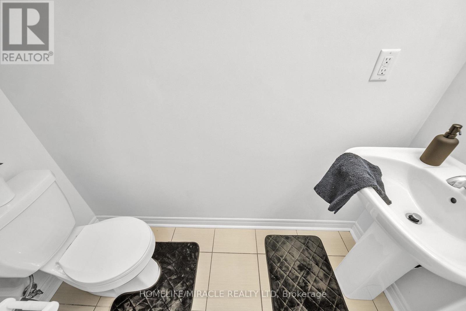 15 Finegan Circle, Brampton, Ontario  L7A 4Z7 - Photo 38 - W12643324