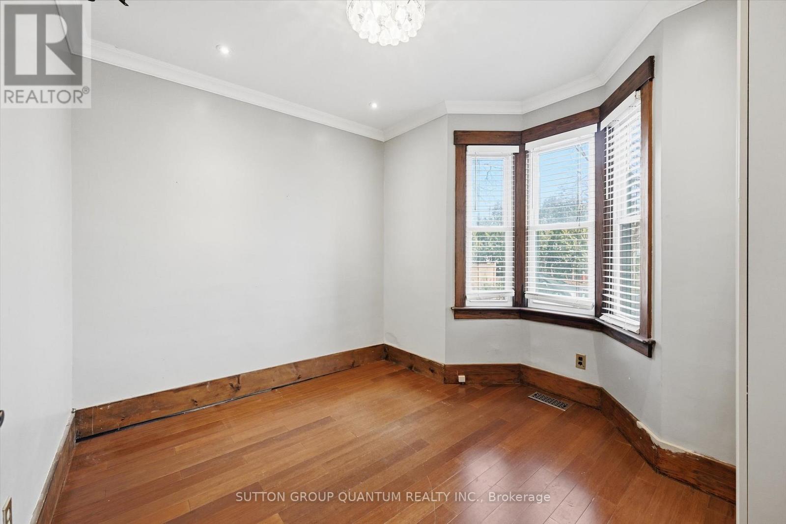 480 Nelson Avenue, Burlington, Ontario  L7S 1N5 - Photo 14 - W12643328