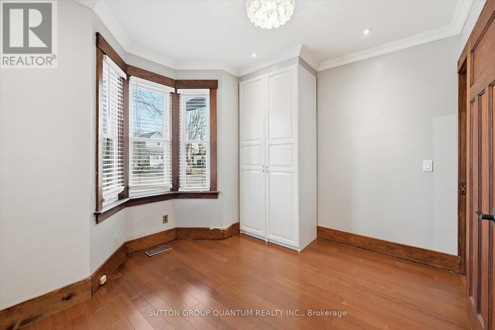 480 Nelson Avenue, Burlington, Ontario  L7S 1N5 - Photo 15 - W12643328