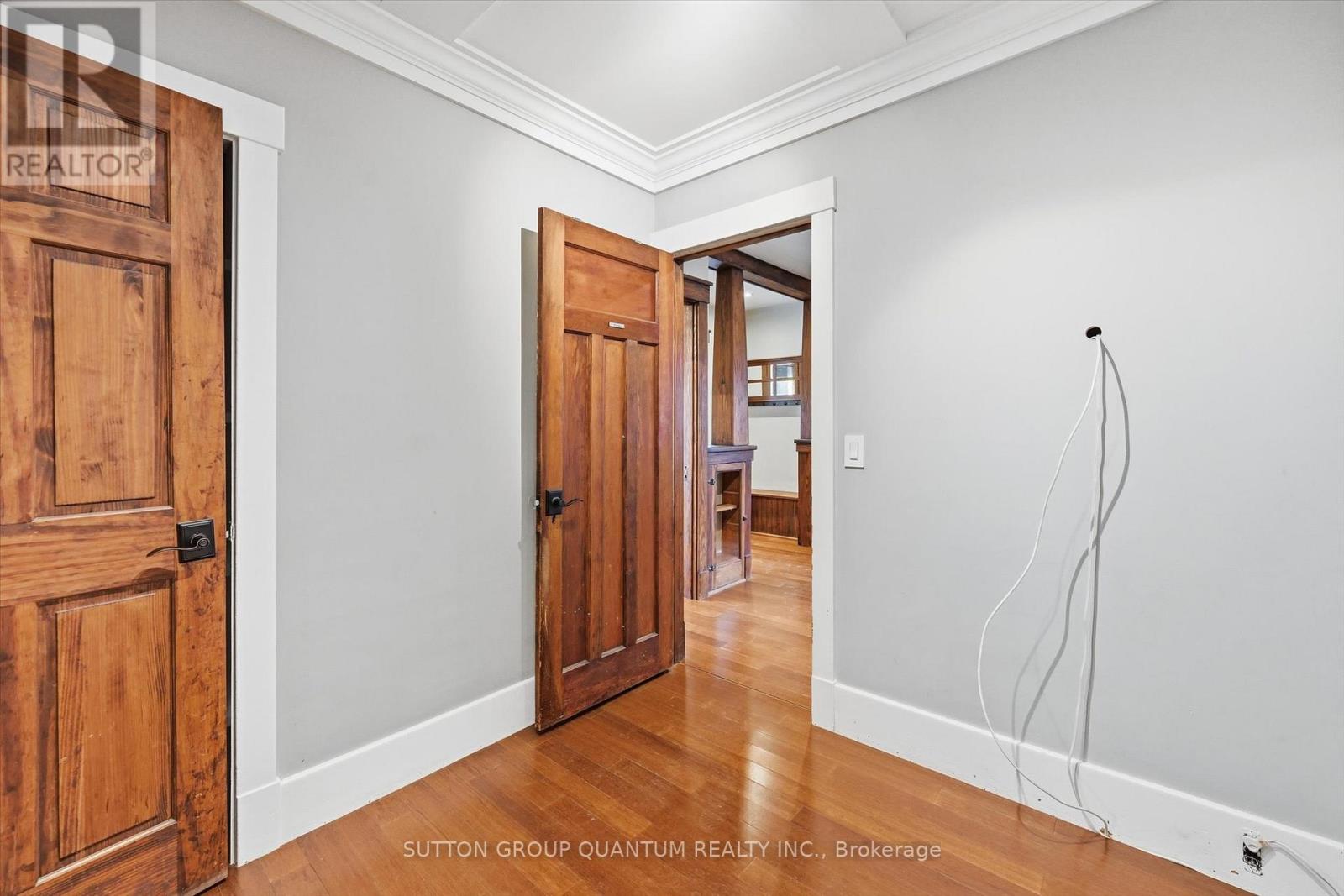 480 Nelson Avenue, Burlington, Ontario  L7S 1N5 - Photo 19 - W12643328