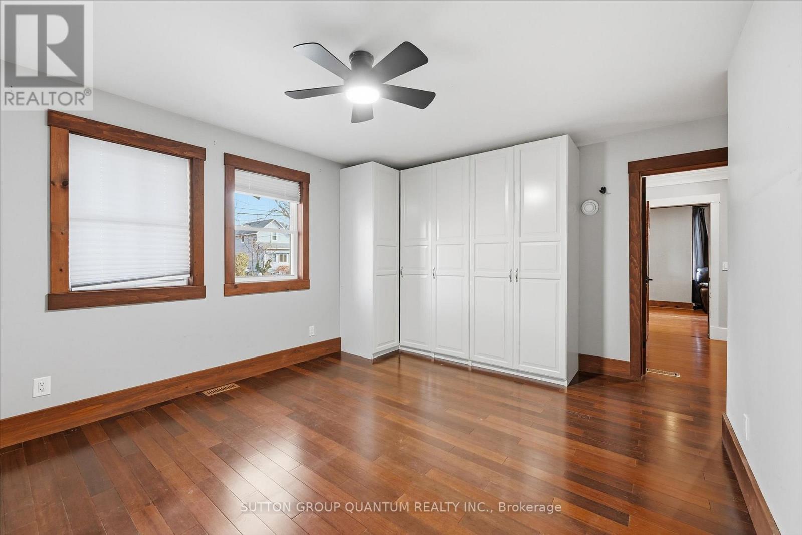 480 Nelson Avenue, Burlington, Ontario  L7S 1N5 - Photo 21 - W12643328