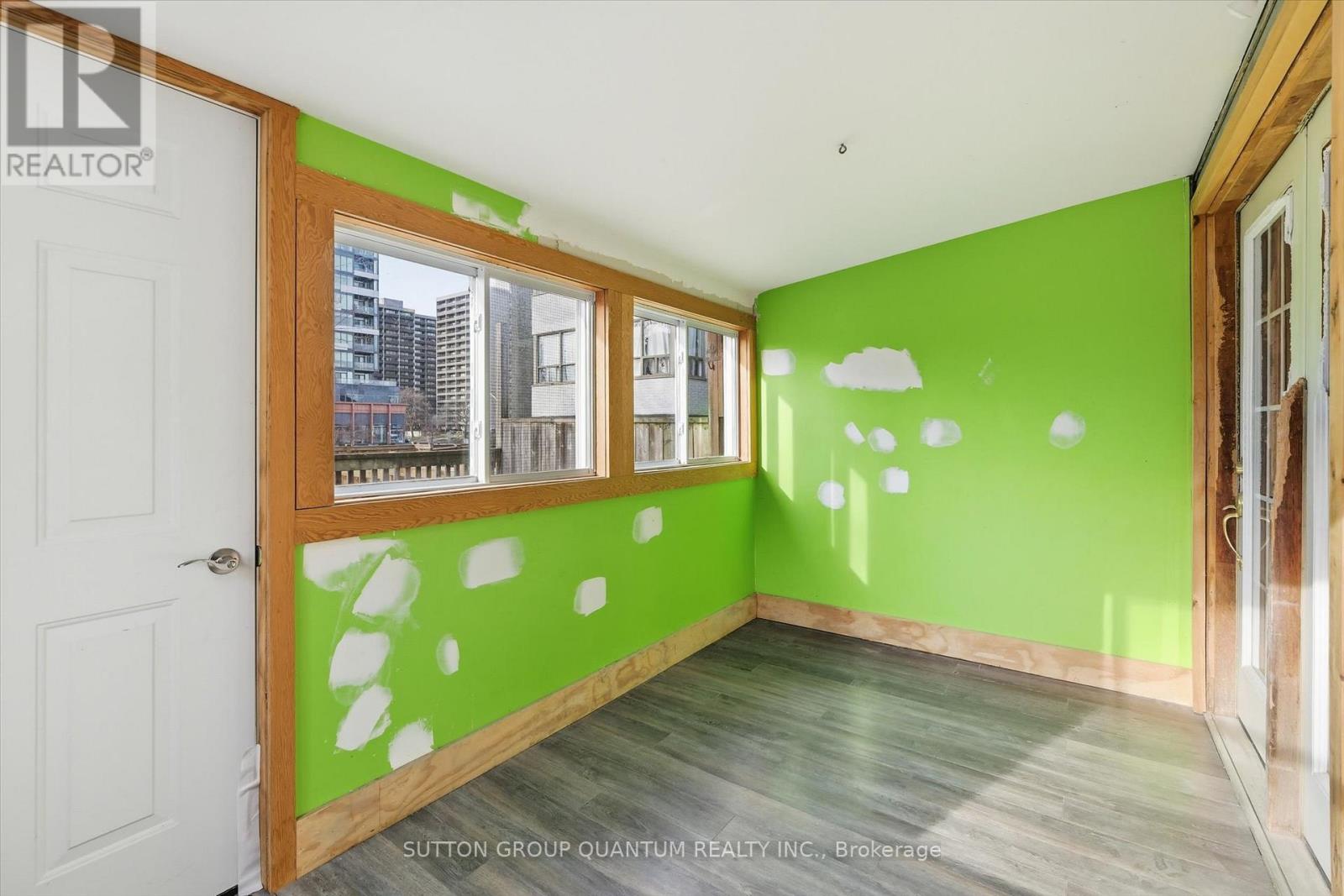 480 Nelson Avenue, Burlington, Ontario  L7S 1N5 - Photo 36 - W12643328