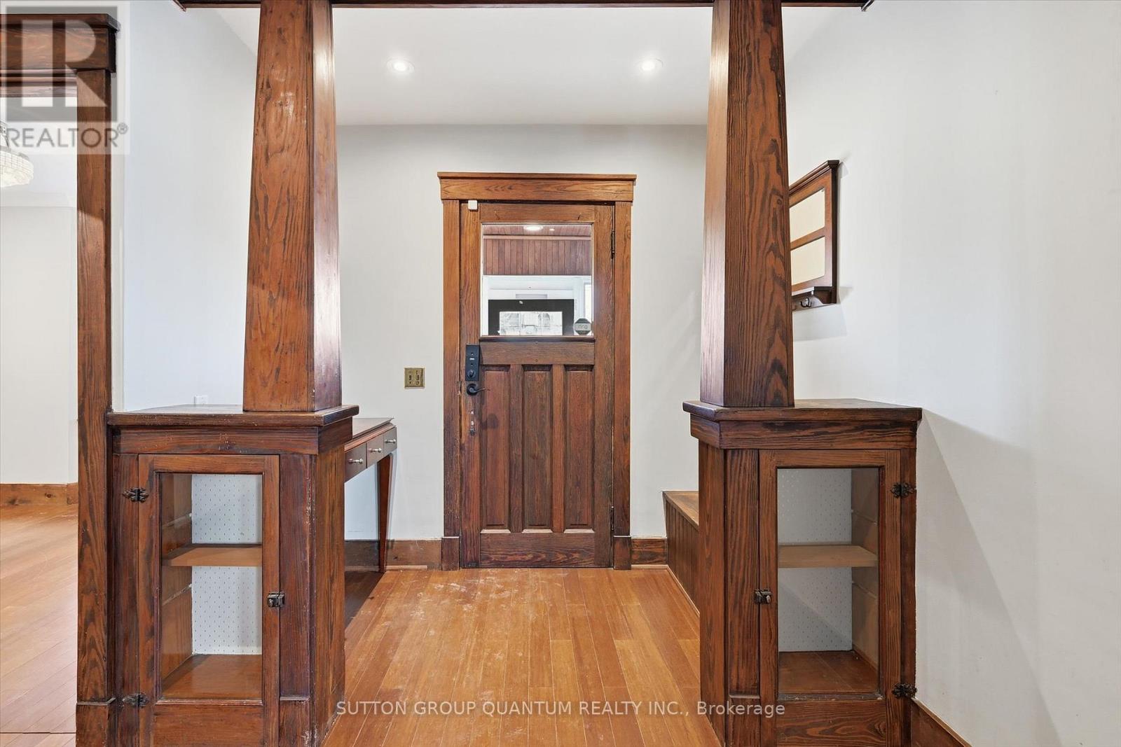 480 Nelson Avenue, Burlington, Ontario  L7S 1N5 - Photo 8 - W12643328