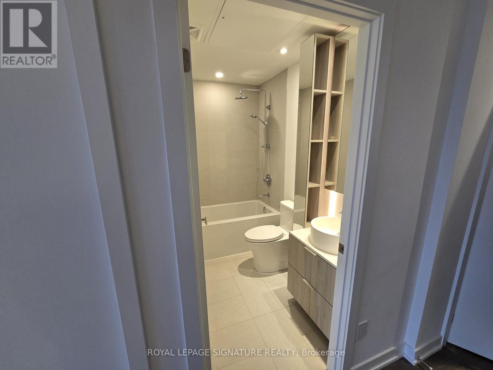 507 - 28 Ann Street, Mississauga, Ontario  L5G 0E1 - Photo 9 - W12643340