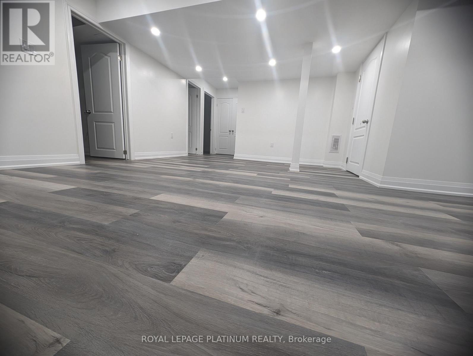 16 Gatherwood Terrace, Caledon, Ontario  L7C 4M4 - Photo 10 - W12643354