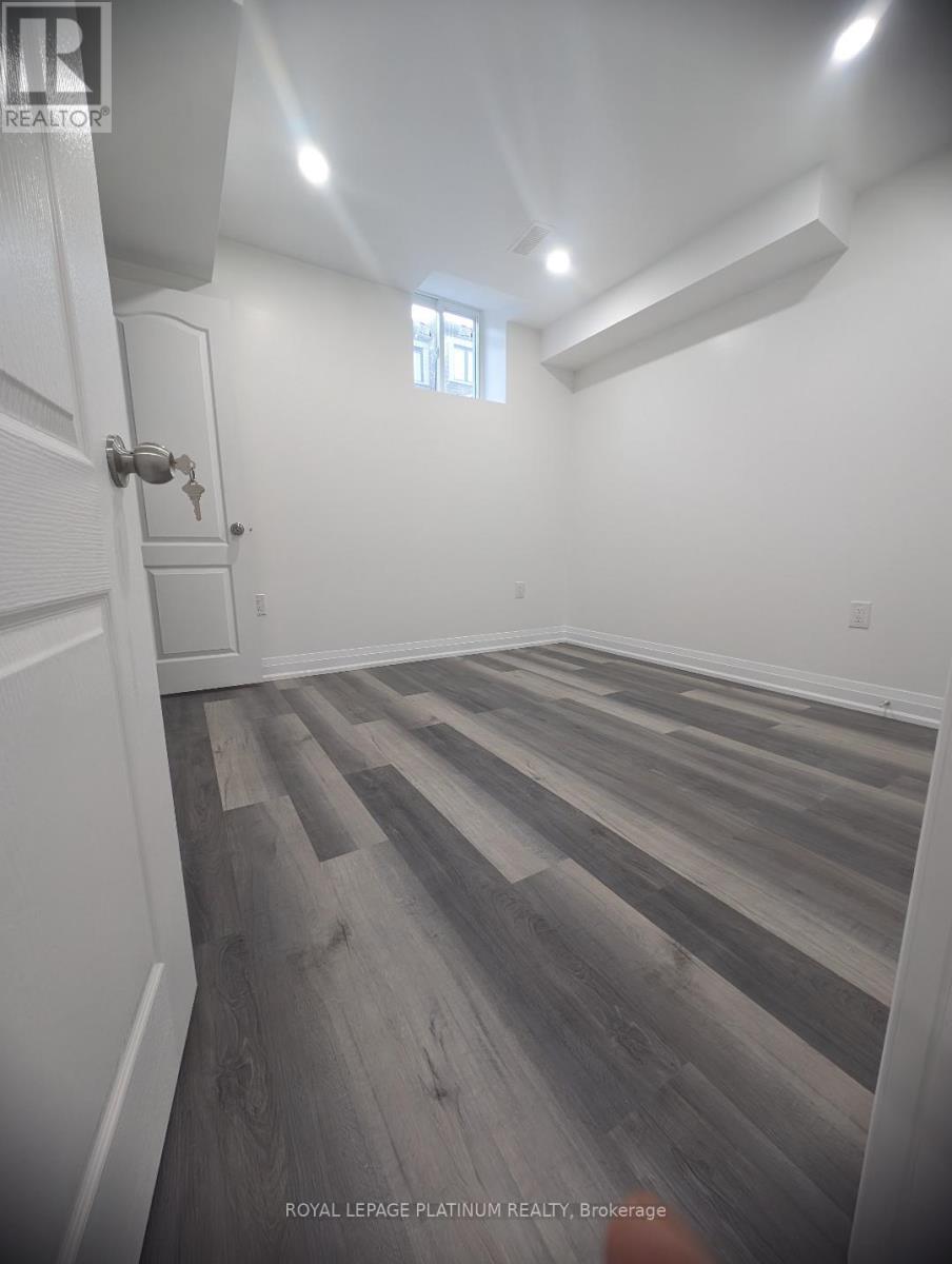 16 Gatherwood Terrace, Caledon, Ontario  L7C 4M4 - Photo 8 - W12643354