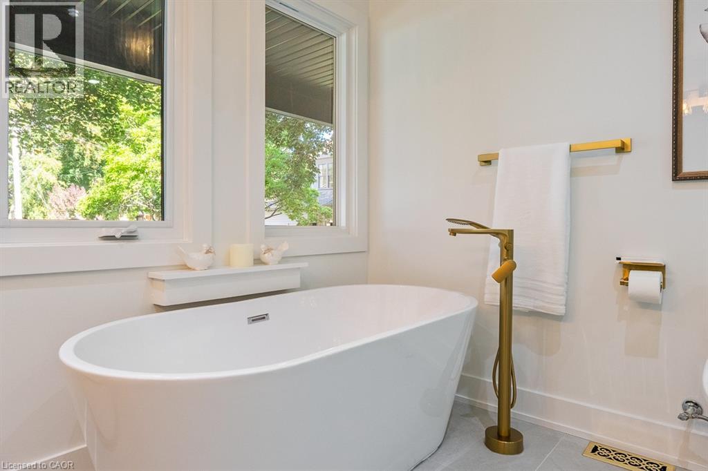 2282 Fairleigh Place, Burlington, Ontario L7R 1G7 - Photo 17 - 40777627