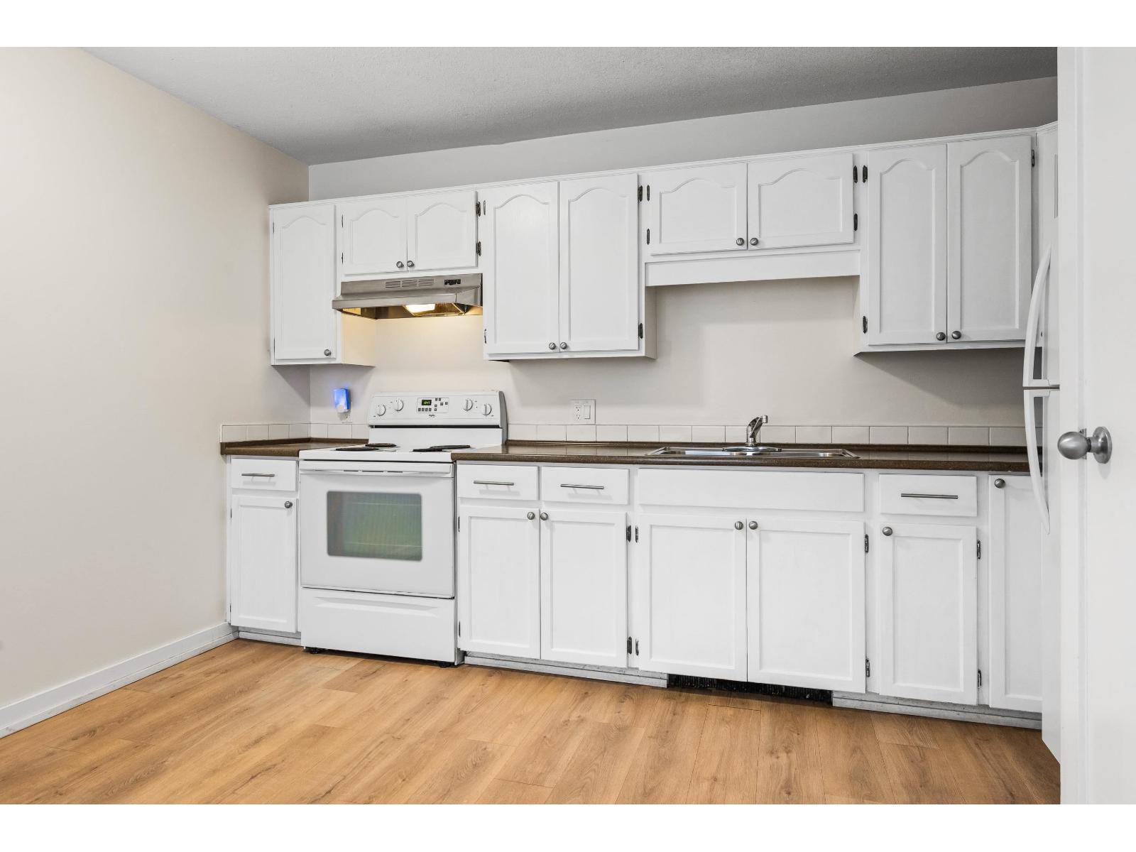 10 45882 Cheam Avenue, Chilliwack Downtown, Chilliwack, British Columbia  V2P 5N1 - Photo 8 - R3074542