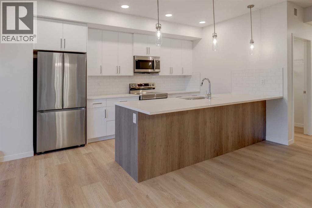 118, 245 Edith Place NW, Calgary, Alberta