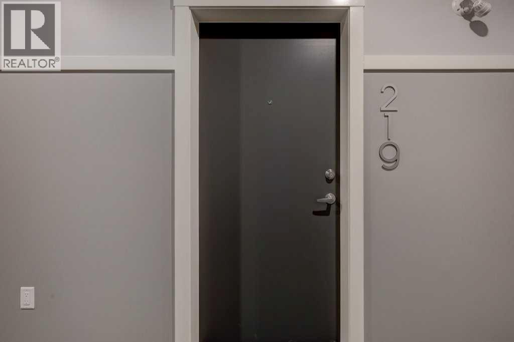 219, 245 Edith Place Nw, Calgary, Alberta  T3R 2C9 - Photo 4 - A2275303