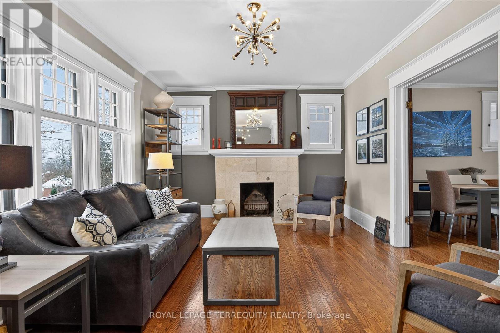 53 Benson Avenue, Peterborough, Ontario  K9H 5X7 - Photo 4 - X12643320