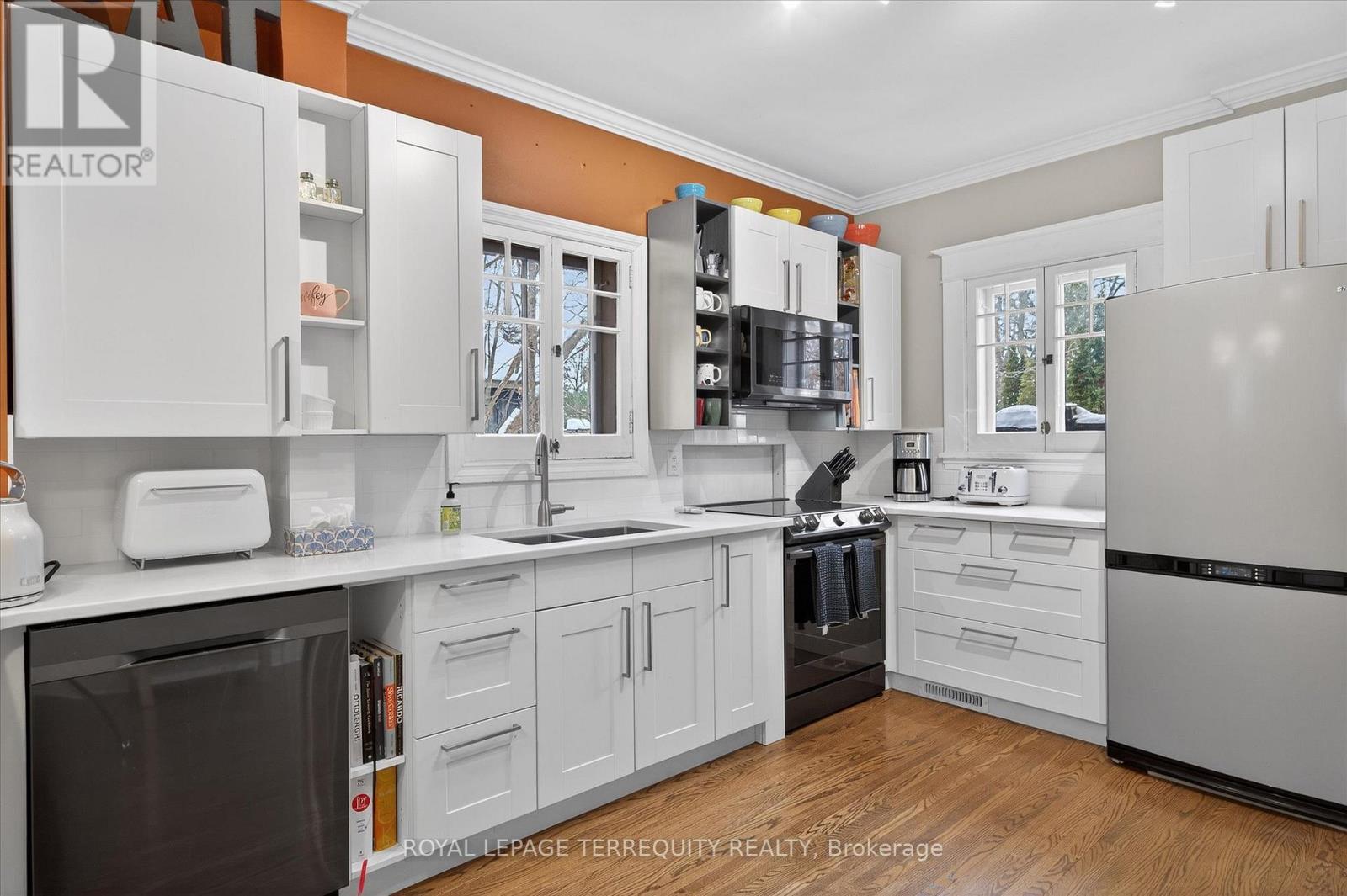 53 Benson Avenue, Peterborough, Ontario  K9H 5X7 - Photo 9 - X12643320