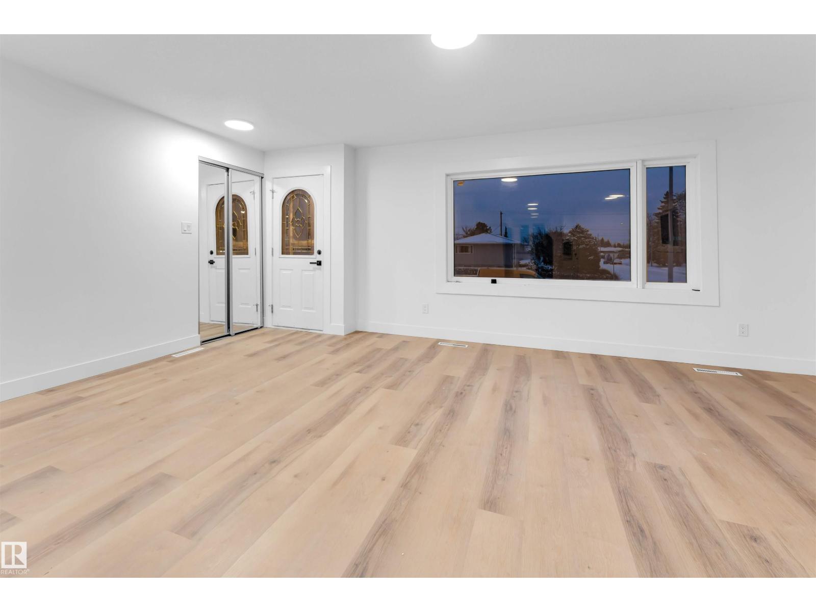 7303 130 Av Nw, Edmonton, Alberta  T5C 1Y1 - Photo 7 - E4468418