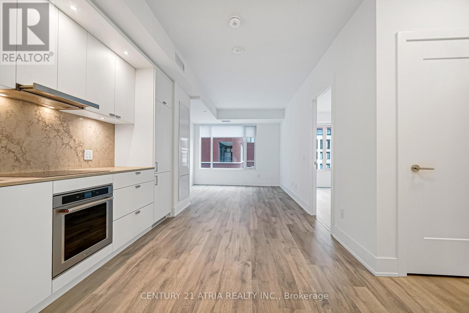 402 - 259 The Kingsway, Toronto, Ontario  M9A 0G2 - Photo 6 - W12464911