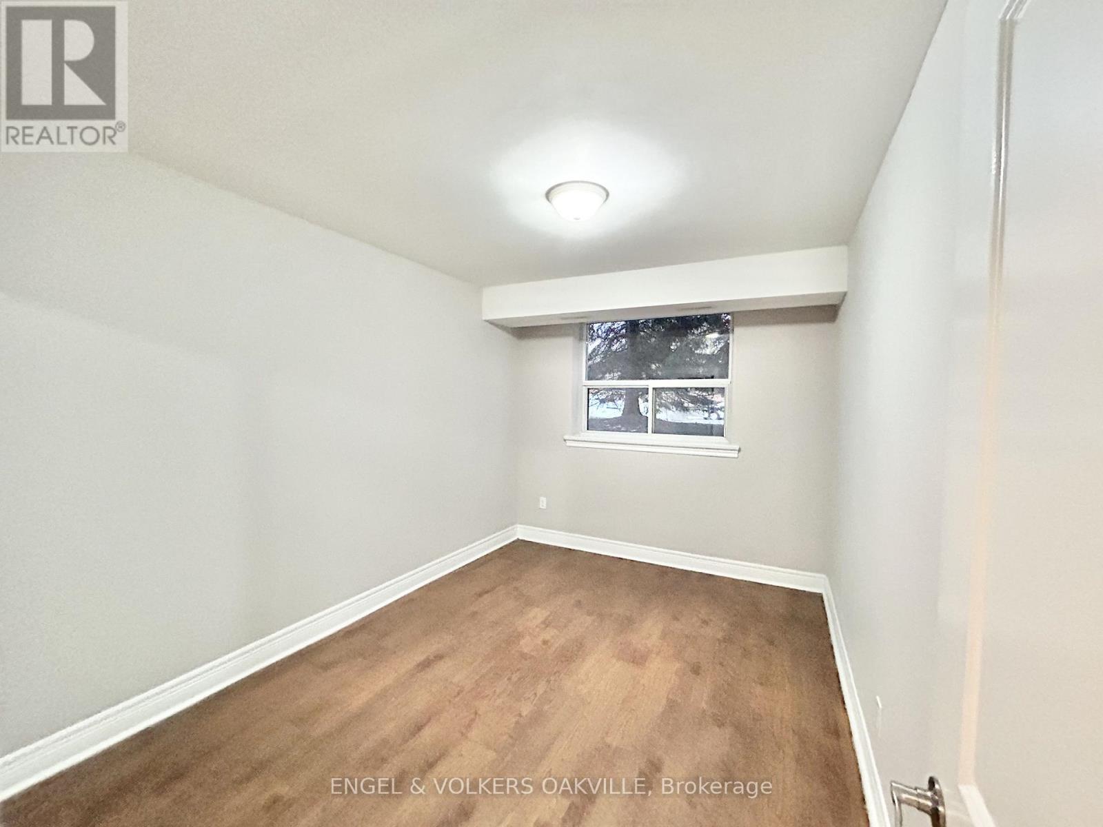 32 - 90 Twenty Fifth Street, Toronto, Ontario  M8V 3P9 - Photo 5 - W12604012