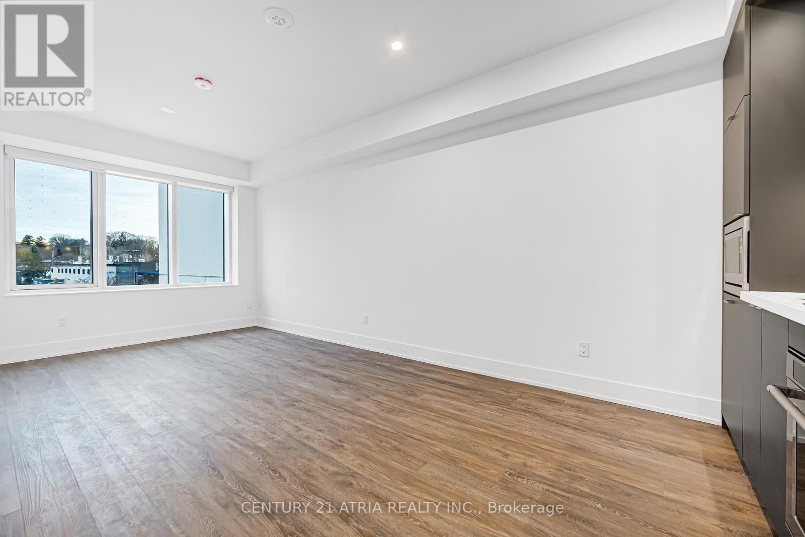 210 - 259 The Kingsway, Toronto, Ontario  M9A 0G2 - Photo 13 - W12575294