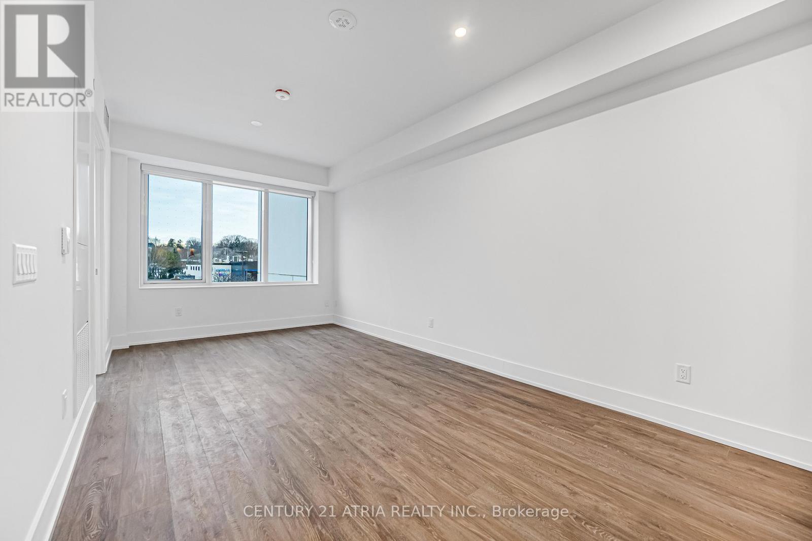 210 - 259 The Kingsway, Toronto, Ontario  M9A 0G2 - Photo 14 - W12575294