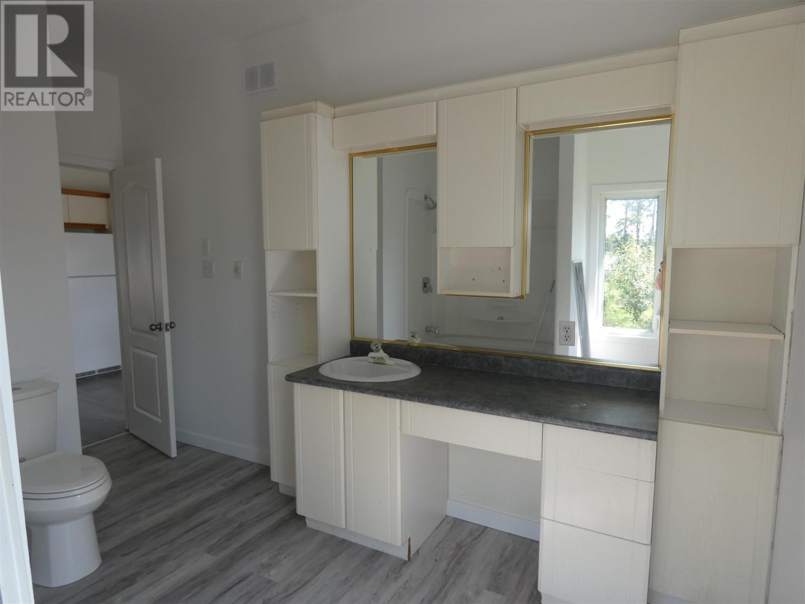 162 Kenogami Rd, Longlac, Ontario  P0T 2A0 - Photo 23 - TB242298