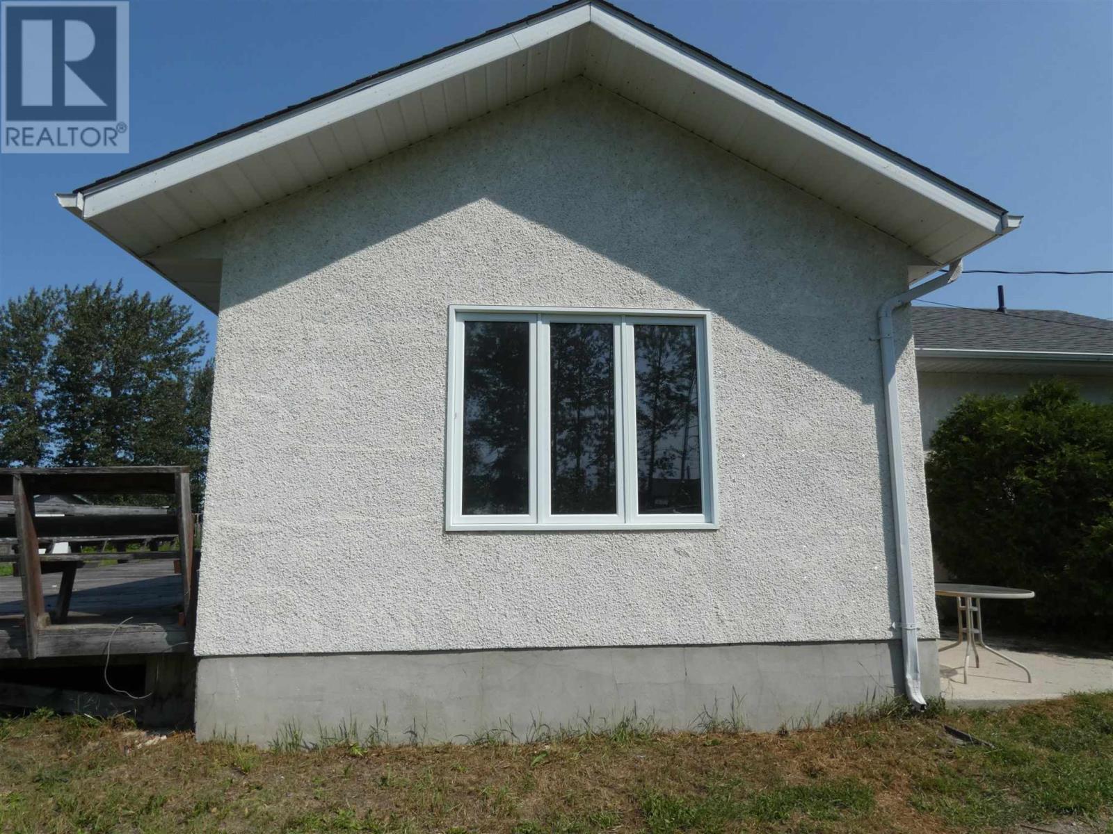 162 Kenogami Rd, Longlac, Ontario  P0T 2A0 - Photo 4 - TB242298