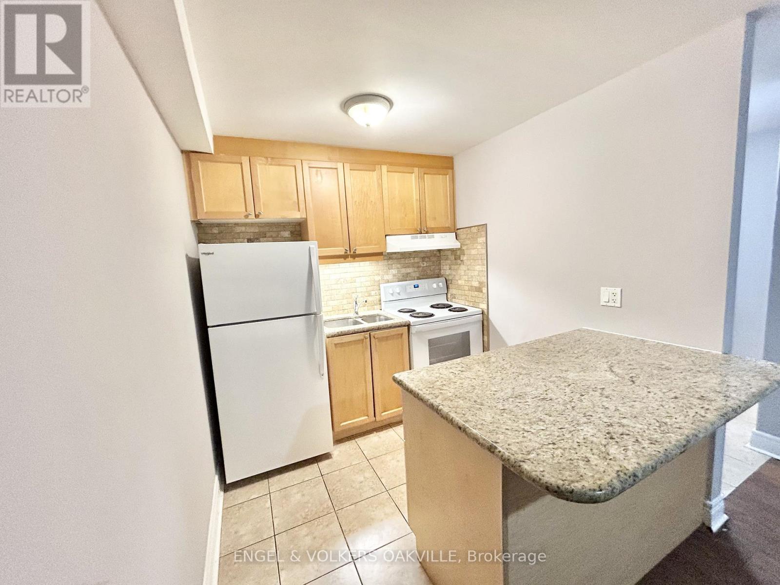 32 - 90 TWENTY FIFTH STREET, Toronto, Ontario