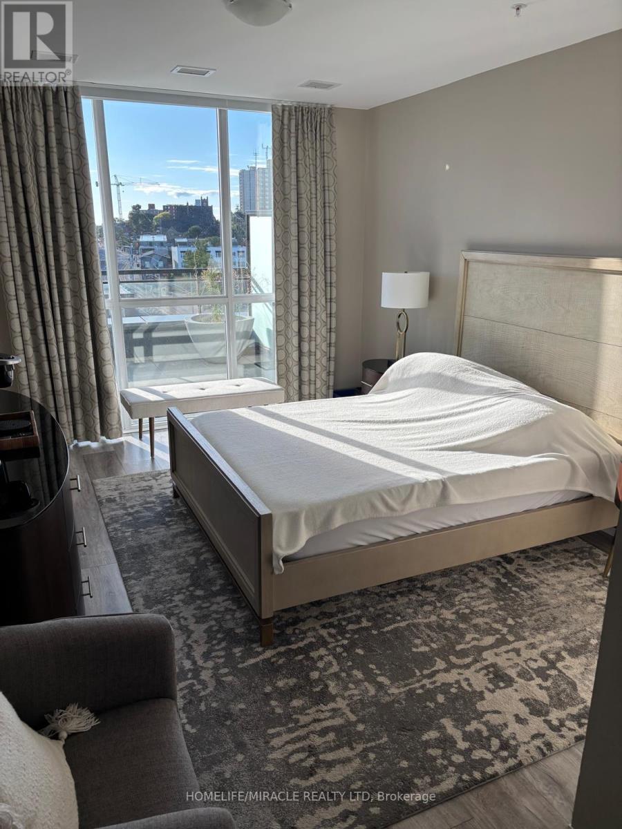 1001 - 60 Charles Street, Kitchener, Ontario  N2G 0C9 - Photo 15 - X12643192