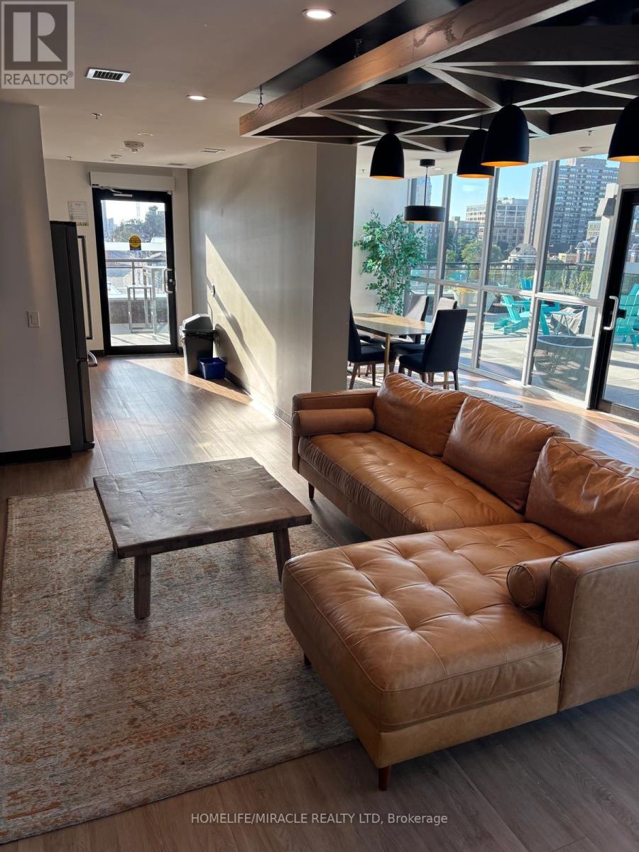 1001 - 60 Charles Street, Kitchener, Ontario  N2G 0C9 - Photo 12 - X12643192