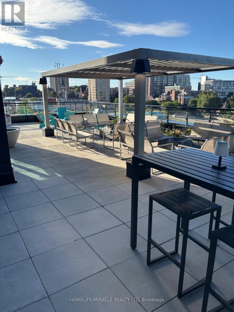 1001 - 60 Charles Street, Kitchener, Ontario  N2G 0C9 - Photo 6 - X12643192